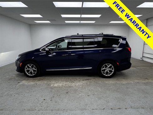 Used 2018 Chrysler Pacifica Limited image 8