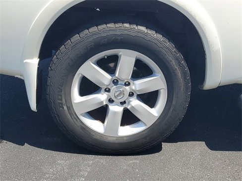 Used 2011 Nissan Titan SL w/ SL Max Utility Pkg image 7
