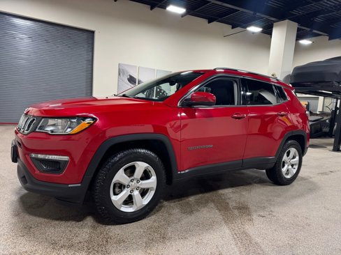 Used 2018 Jeep Compass Latitude w/ Cold Weather Group image 10