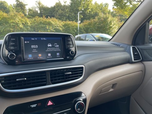Used 2019 Hyundai Tucson SE image 24