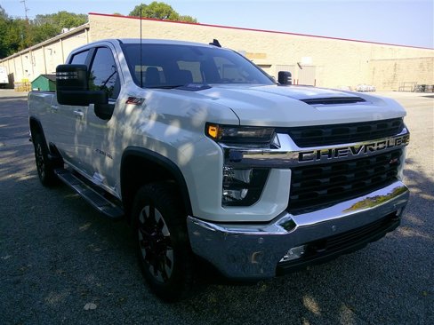 Used 2020 Chevrolet Silverado 2500 LT w/ All Star Edition image 7