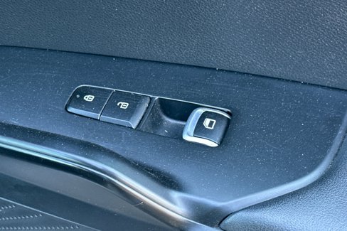 Used 2023 Kia K5 LXS image 22