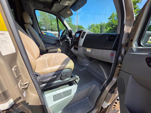 Used 2016 Mercedes-Benz Sprinter 3500 image 8