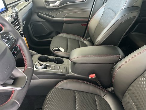 New 2025 Ford Escape ST-Line w/ Equipment Group 301A image 19