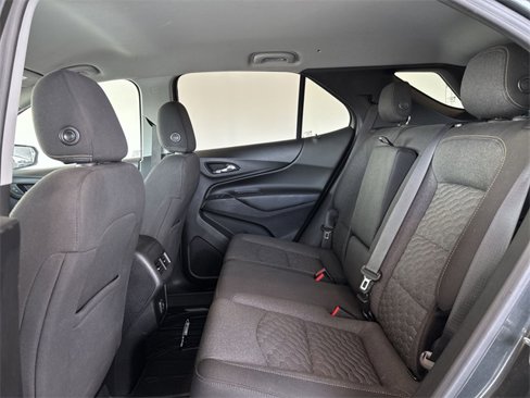 Used 2020 Chevrolet Equinox LT image 18
