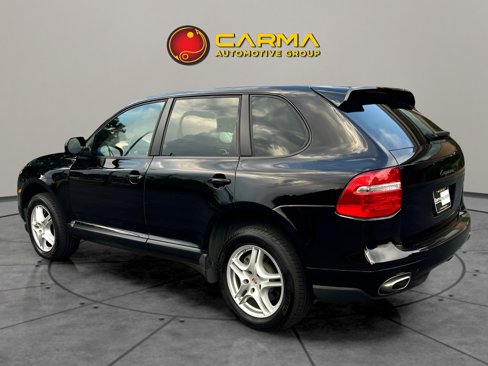 Used 2010 Porsche Cayenne image 3