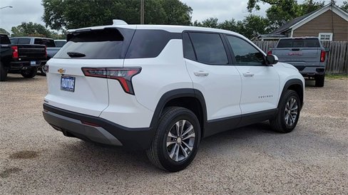 New 2026 Chevrolet Equinox LT image 8