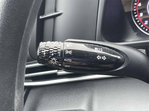 Certified 2023 Hyundai Elantra SEL image 18