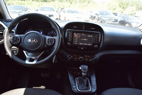 Used 2020 Kia Soul LX image 17