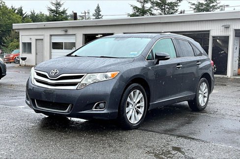 Used 2015 Toyota Venza XLE image 2