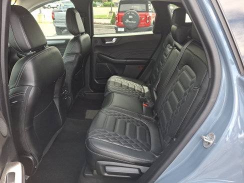 Used 2023 Ford Escape SE w/ PHEV Premium Package image 10