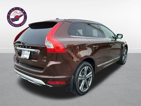 Used 2017 Volvo XC60 T5 Dynamic w/ Preferred Option Package image 23