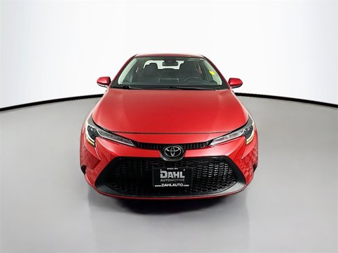 Used 2021 Toyota Corolla LE image 3