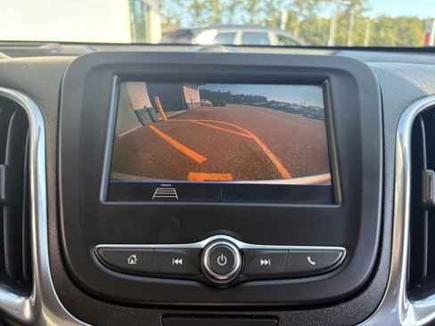 Used 2021 Chevrolet Equinox LT image 19
