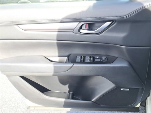 Used 2018 MAZDA CX-5 Touring w/ Preferred Equipment Package image 21