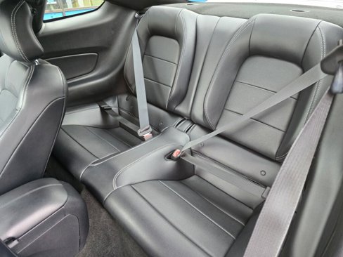 Used 2016 Ford Mustang Premium image 13