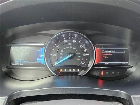 Used 2017 Ford Explorer XLT w/ Equipment Group 202A image 11
