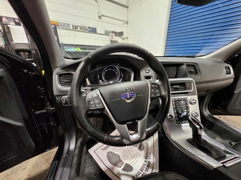 Used 2018 Volvo S60 T5 Dynamic w/ Vision Package image 5