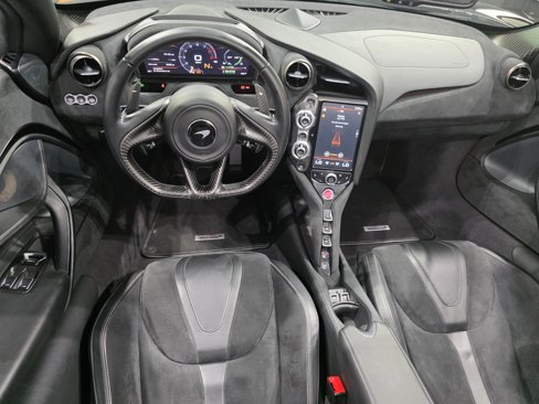 Used 2021 McLaren 720S Performance image 9