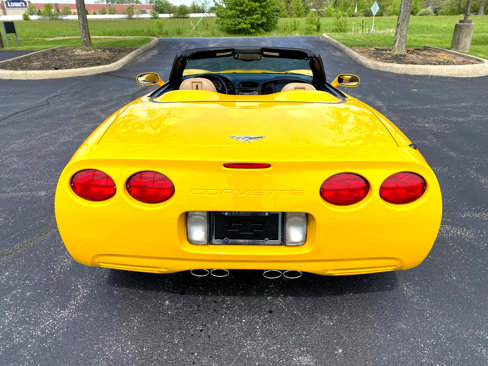 Used 2003 Chevrolet Corvette Convertible w/ Preferred Equipment Group1 image 11