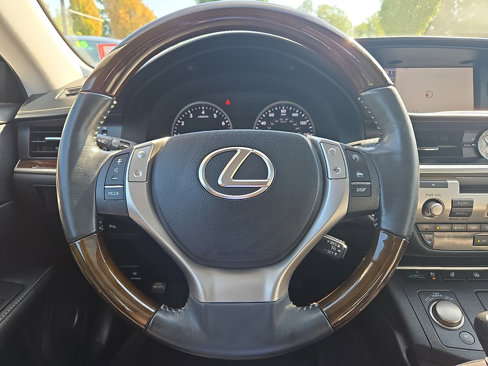 Used 2014 Lexus ES 350 image 18
