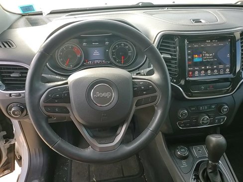 Used 2019 Jeep Cherokee Limited image 24