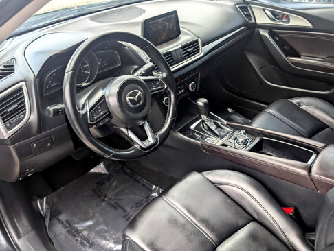 Used 2017 MAZDA MAZDA3 Touring image 17