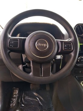 Used 2014 Jeep Patriot Sport w/ Power Value Group image 12