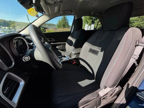 Used 2017 Chevrolet Equinox LT image 14