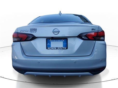 Used 2023 Nissan Versa SV image 5
