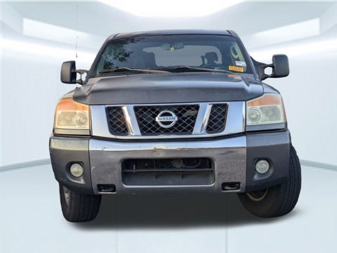 Used 2008 Nissan Titan SE image 2
