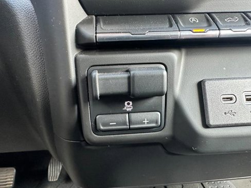 Used 2021 Chevrolet Silverado 1500 Custom w/ Safety Confidence Package image 34