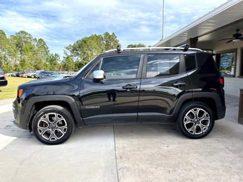Used 2017 Jeep Renegade Limited image 8