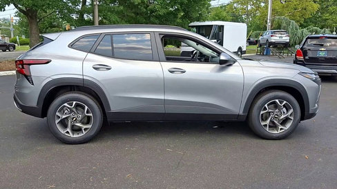 New 2025 Chevrolet Trax LT image 9
