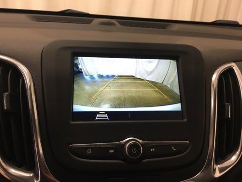 Used 2019 Chevrolet Equinox LT image 18