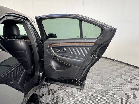 Used 2014 Ford Taurus Limited image 29
