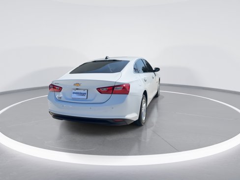 Used 2024 Chevrolet Malibu LS image 8