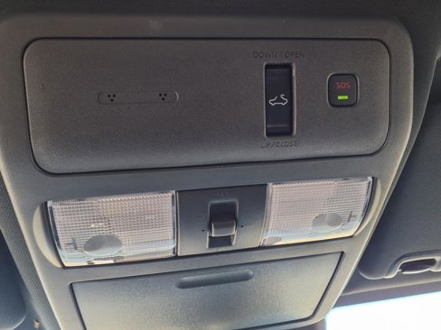 Used 2022 Nissan Frontier PRO-4X image 30