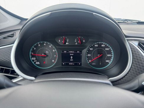 Used 2024 Chevrolet Malibu LT image 40
