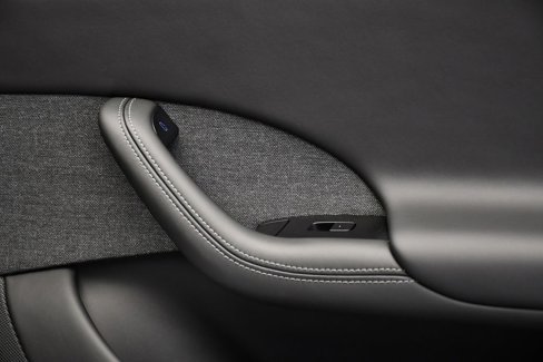 Used 2022 Tesla Model S image 41