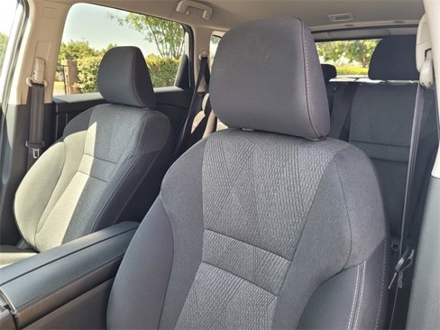 Used 2024 Nissan Rogue SV image 12
