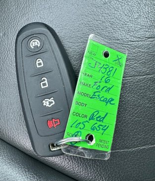 Used 2016 Ford Escape Titanium image 25