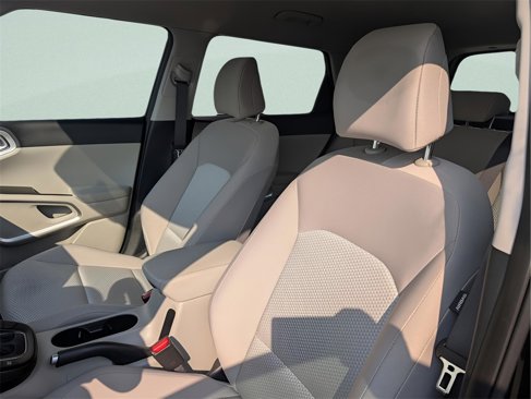 Used 2022 Kia Soul LX image 8