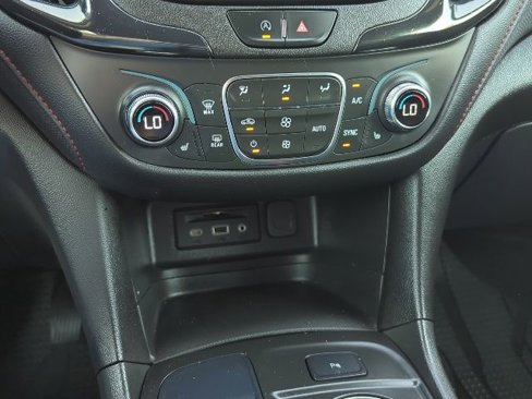 Used 2023 Chevrolet Equinox RS w/ RS Leather Package image 8