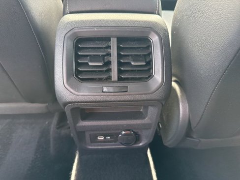 Certified 2022 Volkswagen Tiguan SE image 25