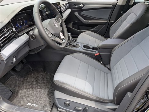 New 2025 Volkswagen Jetta SE image 11
