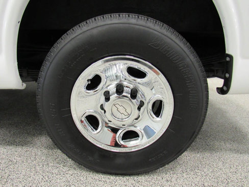 Used 2019 Chevrolet Express 3500 w/ Driver Convenience Package image 11