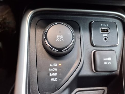 Used 2021 Jeep Compass Latitude w/ Sun and Sound Group image 27