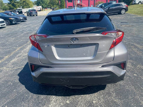 Used 2018 Toyota C-HR XLE image 9