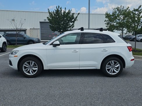 Used 2020 Audi Q5 2.0T Premium w/ Convenience Package image 3